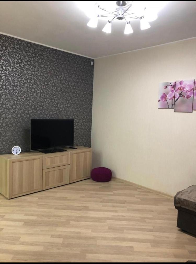 Apartamenty Na Sibgata Hakima U Riviery Kazan' Esterno foto